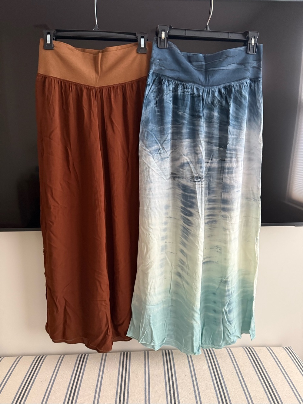 Hard tail sz Med wide leg flowy pants Lot